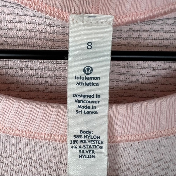 Lululemon Swiftly Tech Short Sleeve Crew Light Pink - Picture 4 of 4